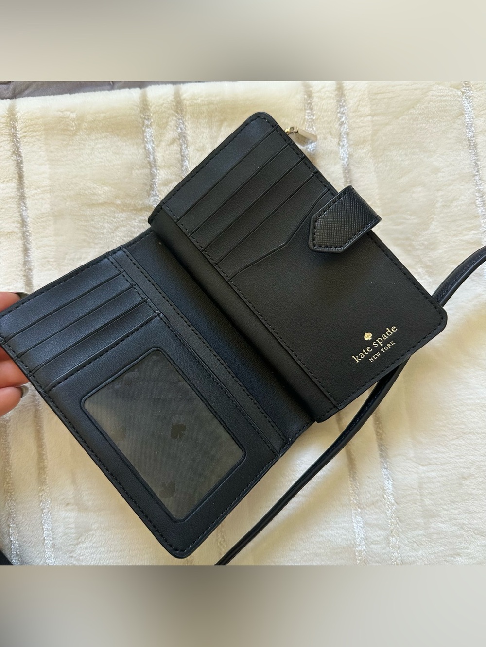 Kate Spade New York Bundle- 2 crossbody bags, 1 wallet - Picture 4 of 11